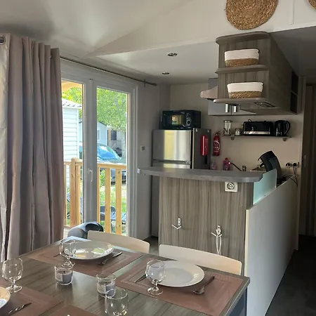 Holiday park Le Refuge Du Bassin - Mobil-home 6 Personnes 40m2 *